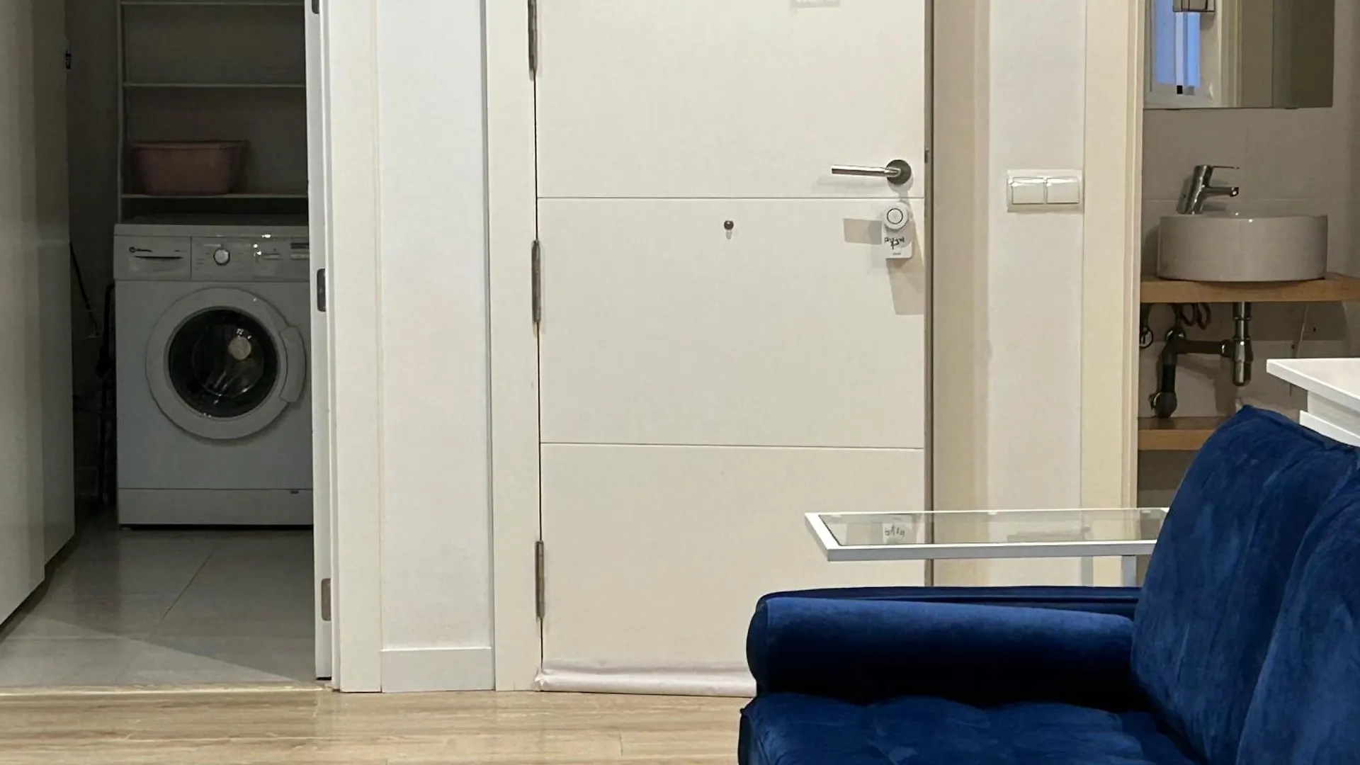 Apartment Ampio 2 Camere Al Centro E 15 Minuti Dalla Spiaggia,La Casa Di Ceffo Malaga
