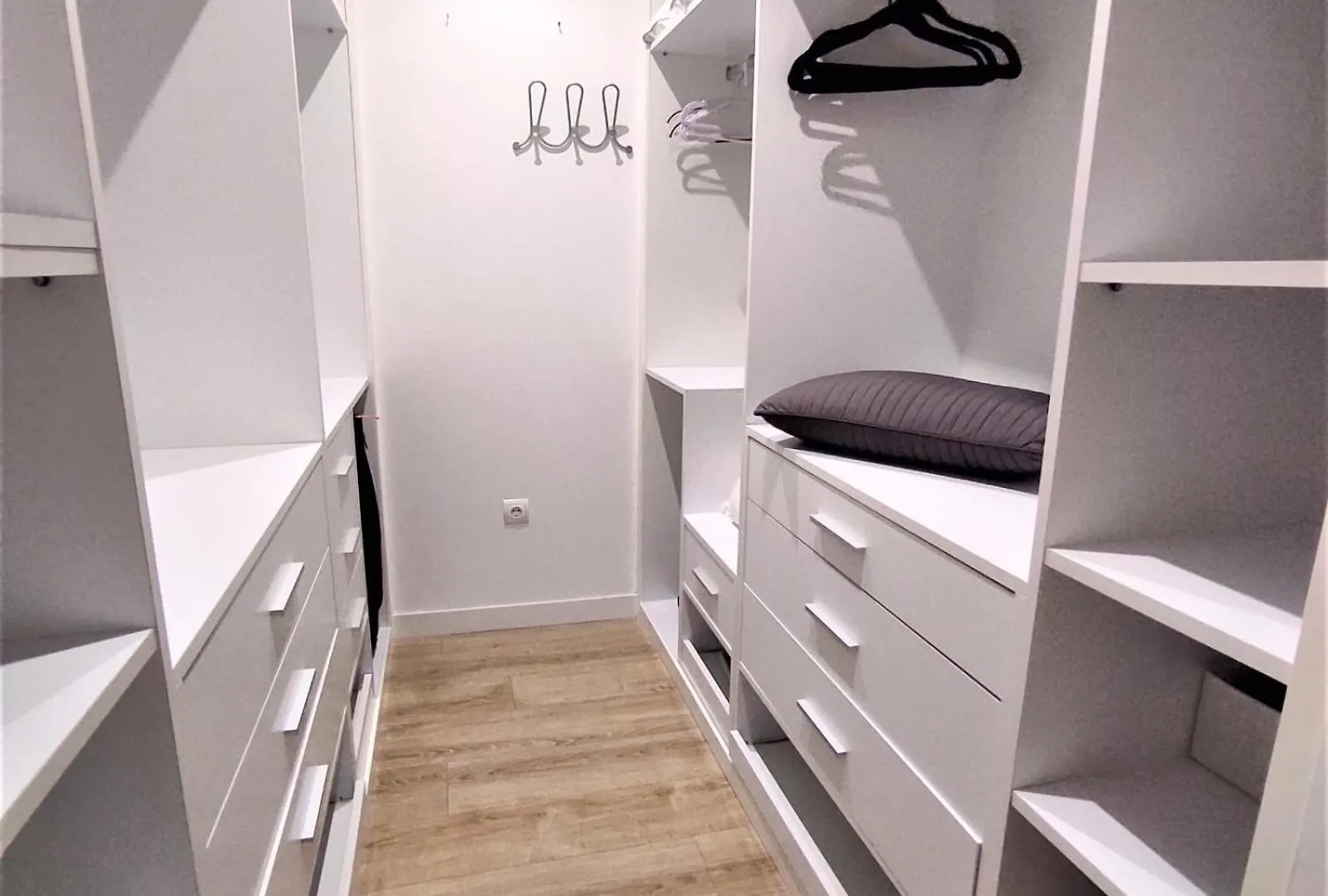 Apartment Ampio 2 Camere Al Centro E 15 Minuti Dalla Spiaggia,La Casa Di Ceffo Malaga